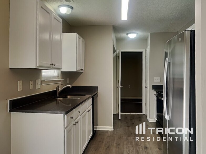 Building Photo - 9923 Austin Samuel Pl