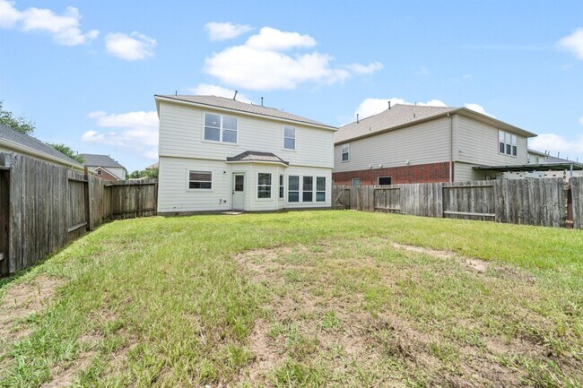 Building Photo - 19622 Hardwood Ridge Tr