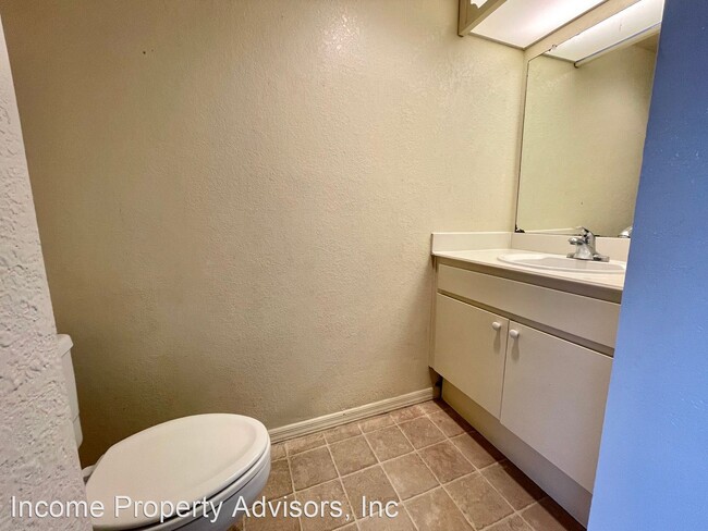 Building Photo - 2 br, 2.5 bath House - 4055 Crystal Dawn L...