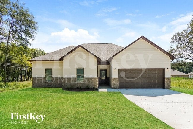 Building Photo - 350 S Pine Dr