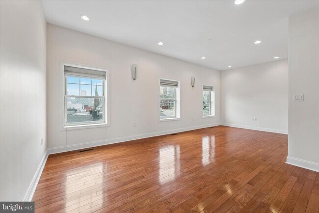 Building Photo - 1111 Mt Vernon St