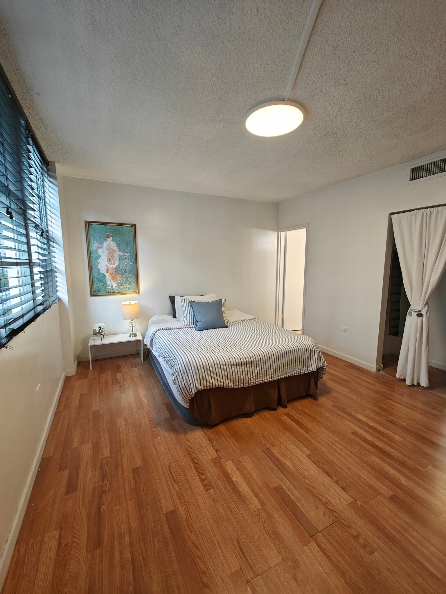 Building Photo - 825 Brickell Bay Dr