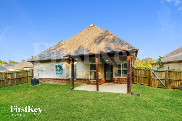 Building Photo - 934 Brookstone Pl