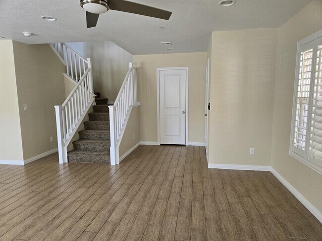 Building Photo - 3001 Camino Sereno Ave