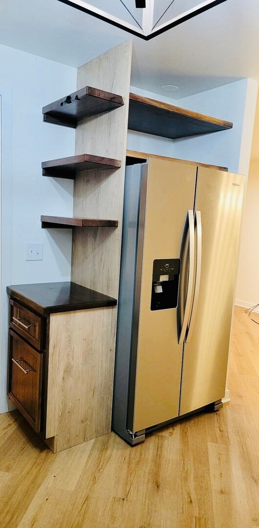 Building Photo - 25640 W Glade Dr