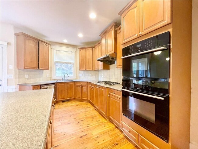 Building Photo - 555 Vinings Springs Dr SE