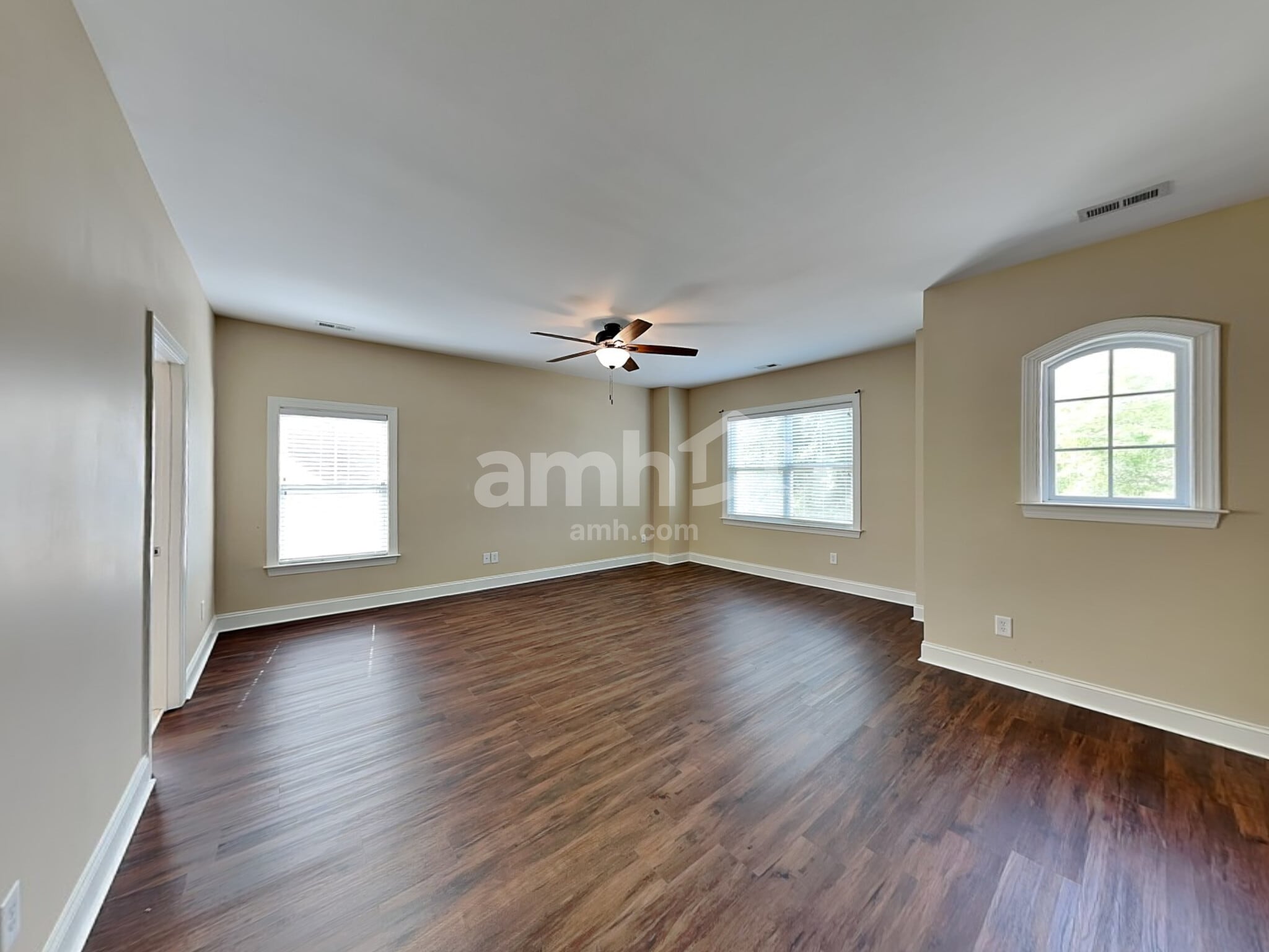 Building Photo - 8512 Dargan Ln