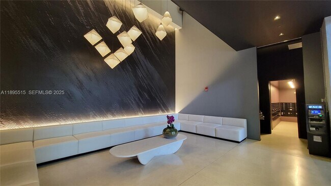 Building Photo - 151 SE 1st St