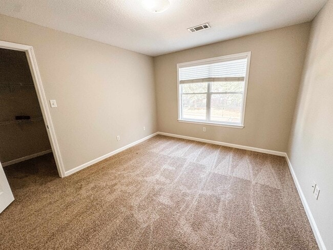 Building Photo - 9847 Winsford Ln