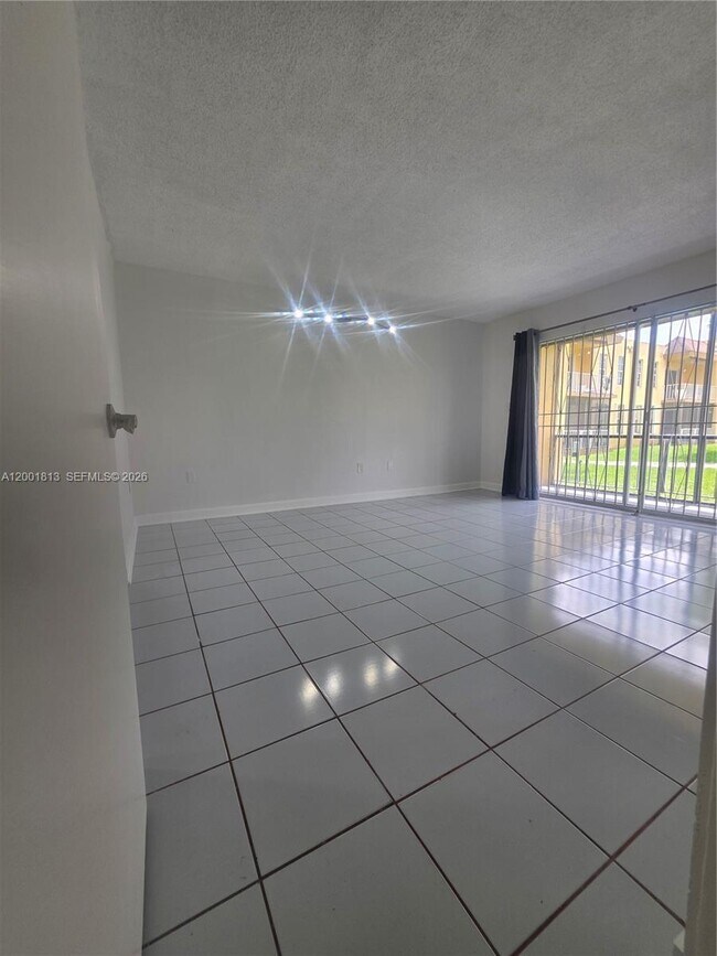 Building Photo - 13700 SW 62nd St