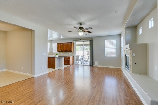 Building Photo - 9005 Semillon St