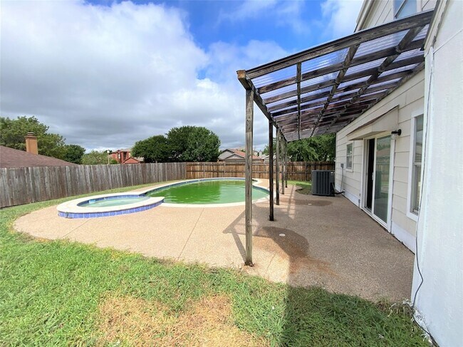 Building Photo - 1125 Greenbend Dr