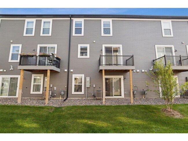 Building Photo - 3613 76th Ln E