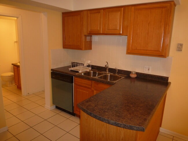 Building Photo - 3527 Frontenac Ct