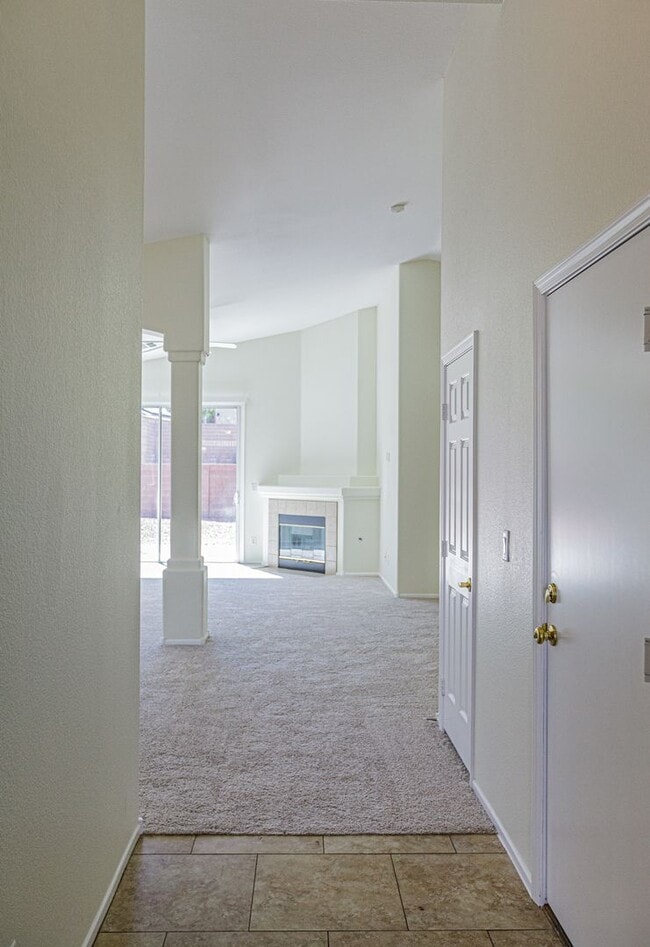 Building Photo - 1765 Baja Ln