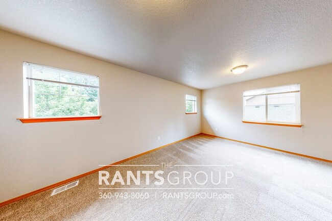 Building Photo - Great Home In Lacey