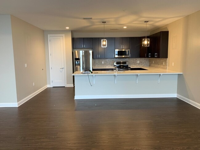 Primary Photo - 237 Main Rd