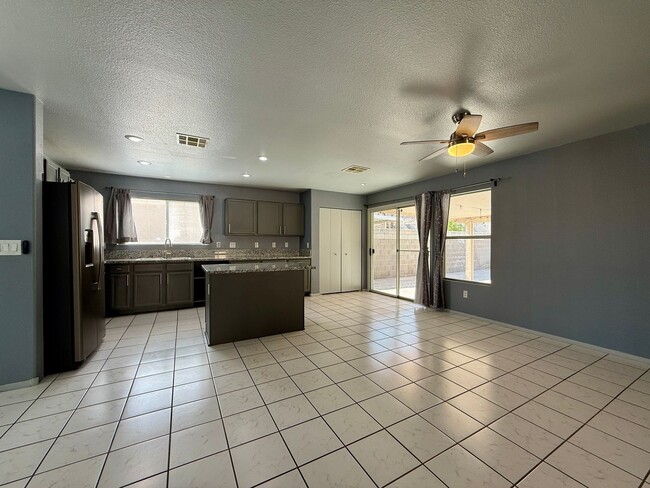 Building Photo - Northwest/Centennial Hills - 3BD SINGLE STORY HOME, GRANITE COUNTER TOPS, STAINLESS STEEL APPLIAN...