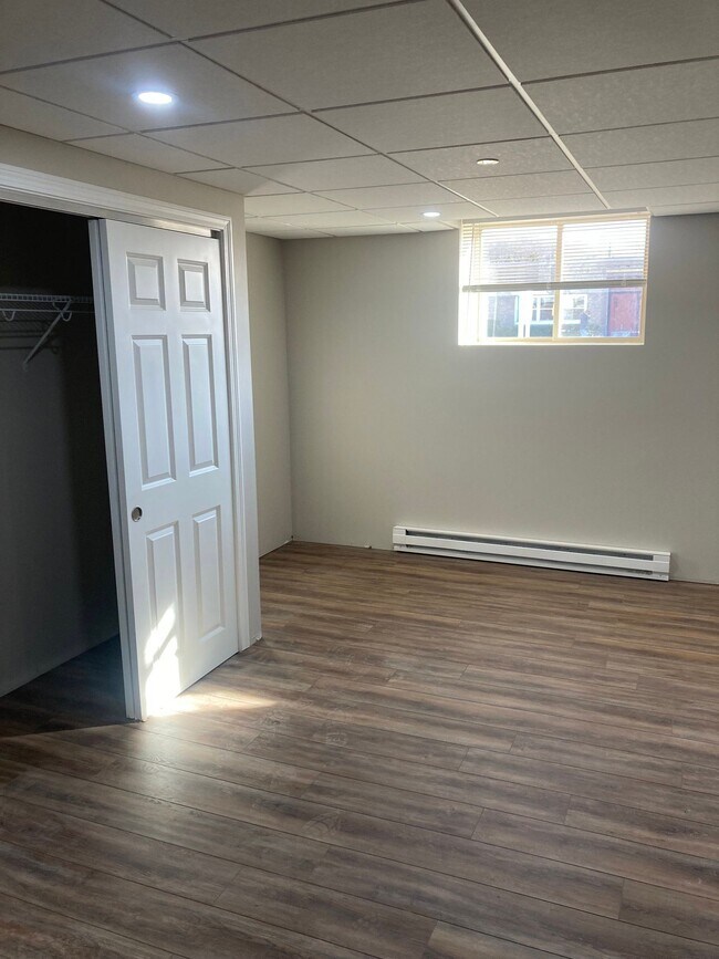 Building Photo - 50 Church St