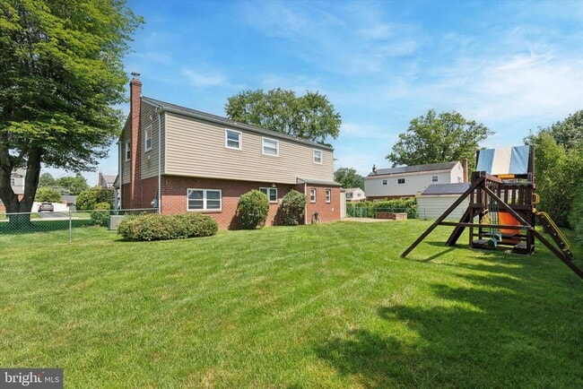 Building Photo - 317 Weymouth Rd