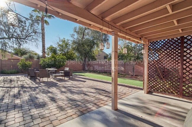 Building Photo - 12571 W Mauna Loa Ln