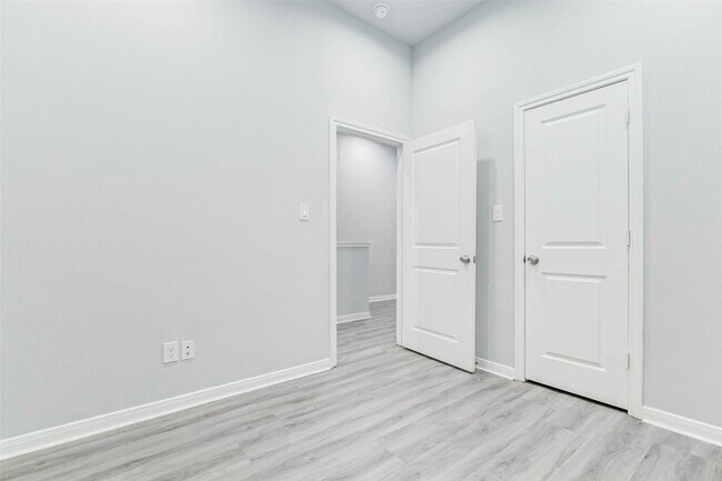 Building Photo - 18835 Luminescent Ln