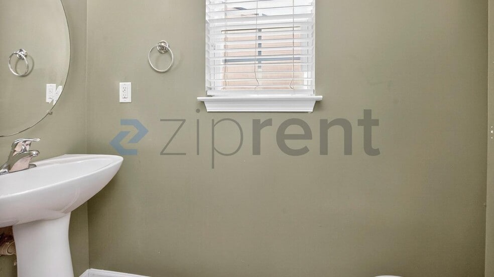 Building Photo - 4041 Sequoia Trail