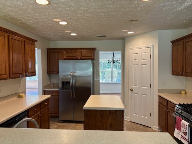 Building Photo - 819 Roxholly Ln