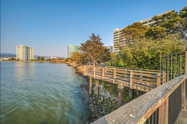 Building Photo - Expansive Corner Unit at Watergate with a ...