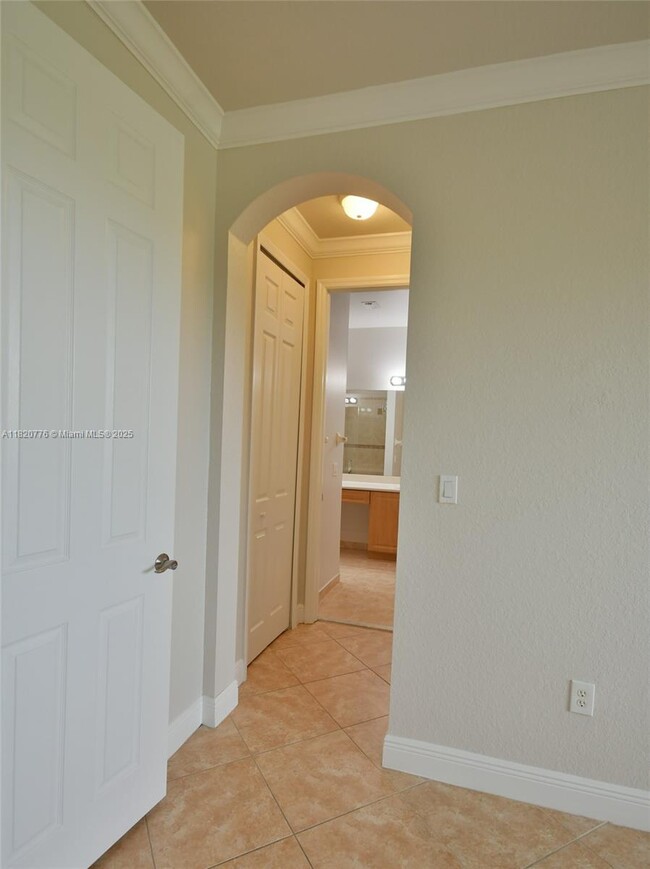 Building Photo - 8940 SW 228th Ln