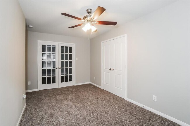 Building Photo - 21219 Slate Bend Dr