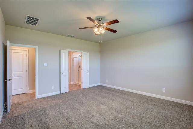 Building Photo - 2213 Dyre Dr