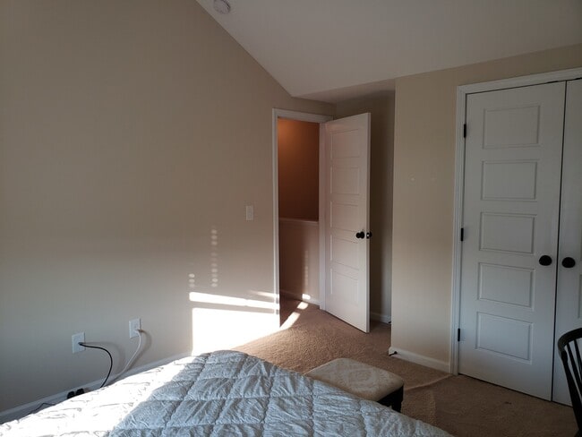 Building Photo - Unfurnished 3 Bedroom 2.5 bath home in The Landing at Mill Creek