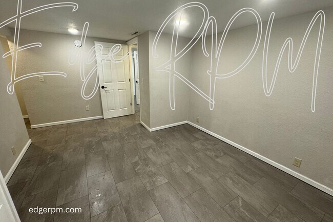 bonus room - office/play area - 708 Minnesota St