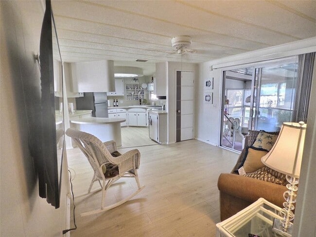 Building Photo - 46 E Palm Forest Dr