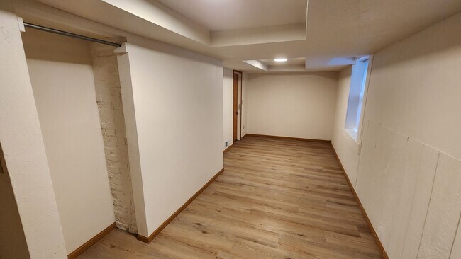 Building Photo - pin00