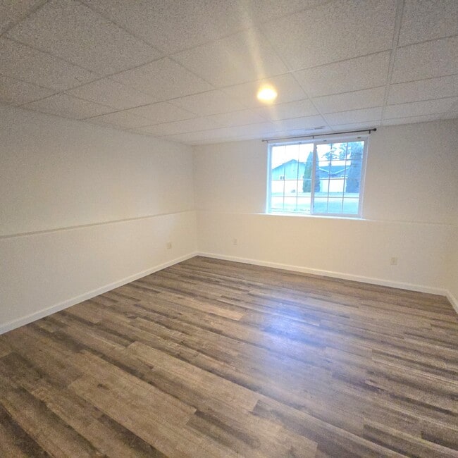 Building Photo - Remodeled 3 bedroom, 2 bathroom, 2 car garage + shop