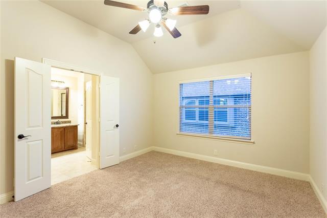 Building Photo - 2409 Lynbridge Dr