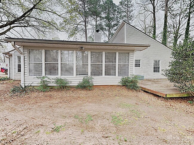 Building Photo - 1459 Chaseway Cir