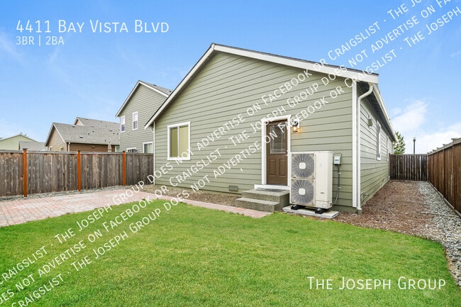 Building Photo - 4411 Bay Vista Blvd