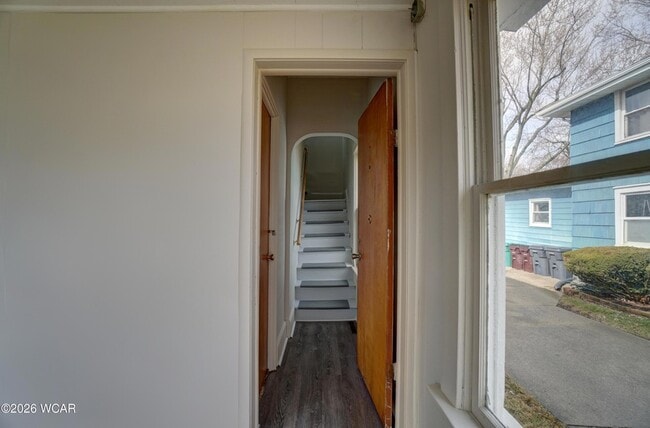 Building Photo - 1141.5 N Main St