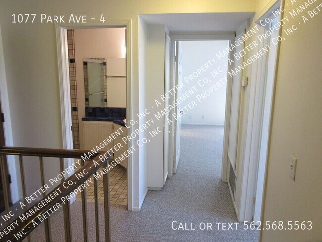 Building Photo - 1077 Park Ave