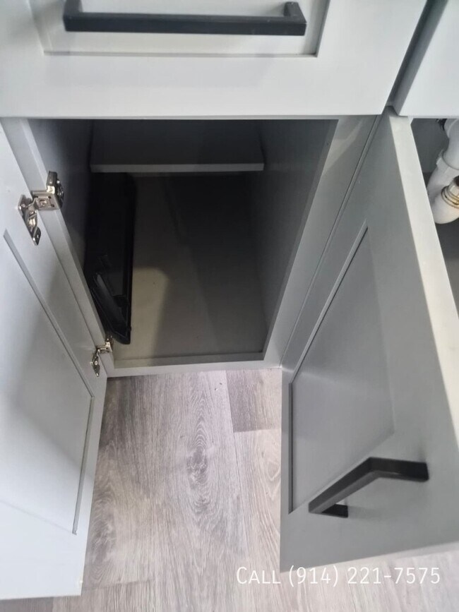 Building Photo - 224 Sommerville Pl