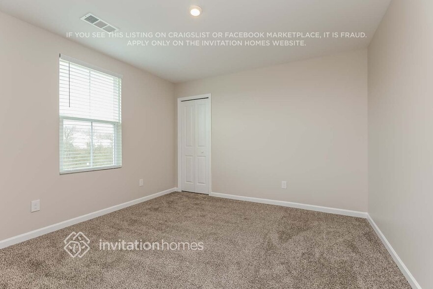 Building Photo - 2417 Solomon Ln