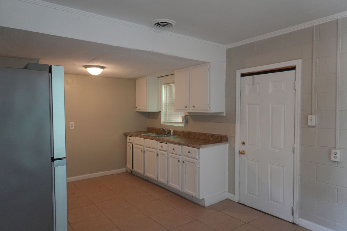 Building Photo - 1224 Appling Ct