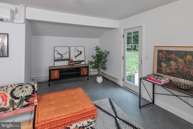 Building Photo - 3051 Lawrenceville Rd