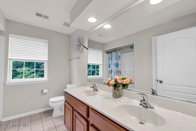 Building Photo - 8 Connor Dr