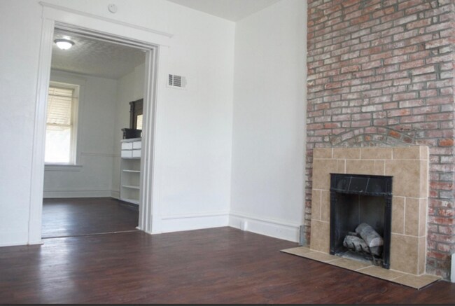 Building Photo - 3146 Keokuk St