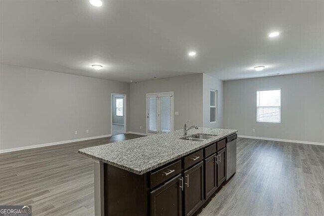 Building Photo - 145 Alexander Ln