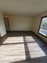 Building Photo - 449 Dunbar Ave. 7 unit